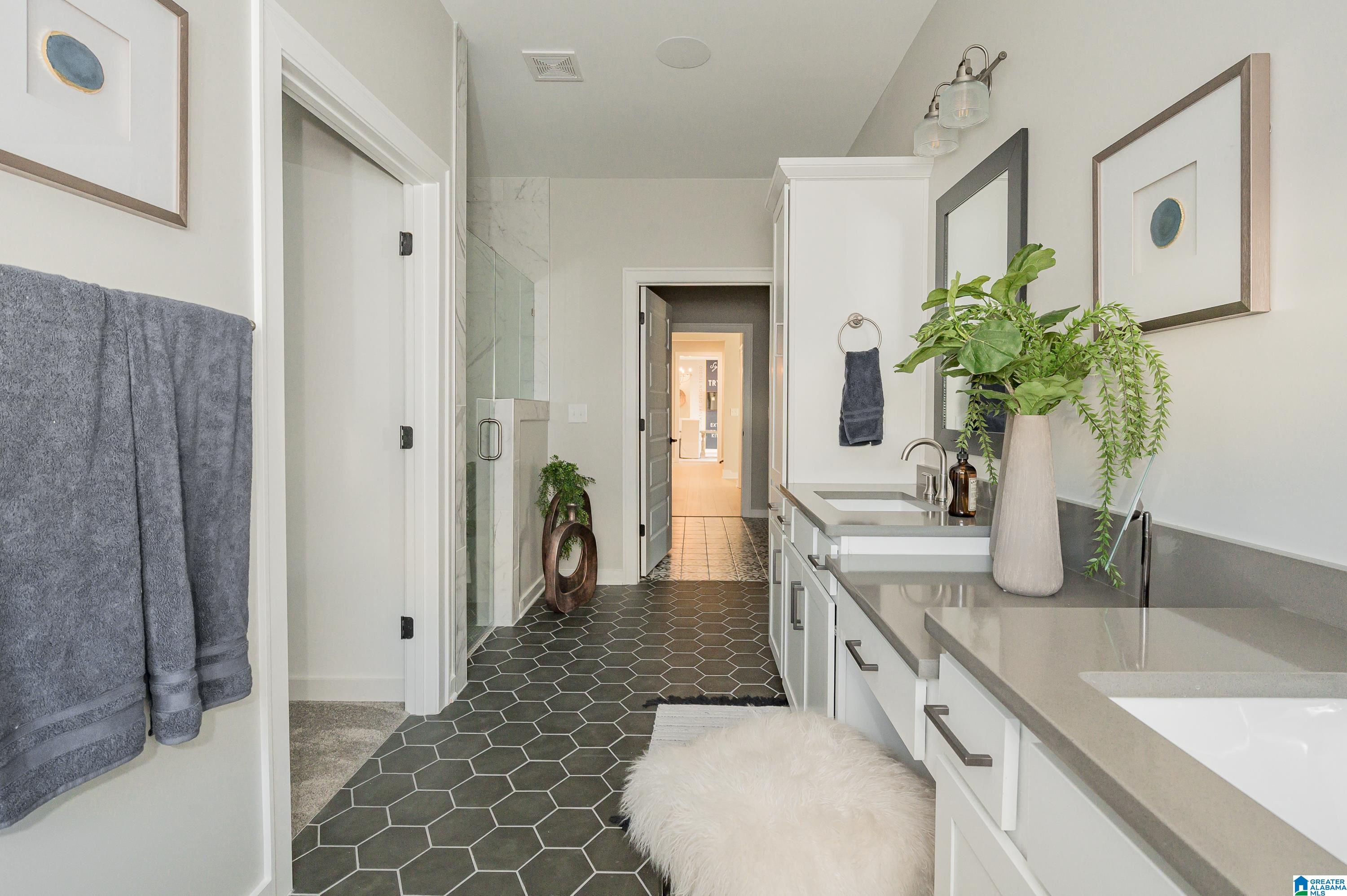 4637 Oakdell Road Birmingham, AL 35244 - Photo 7 of 12