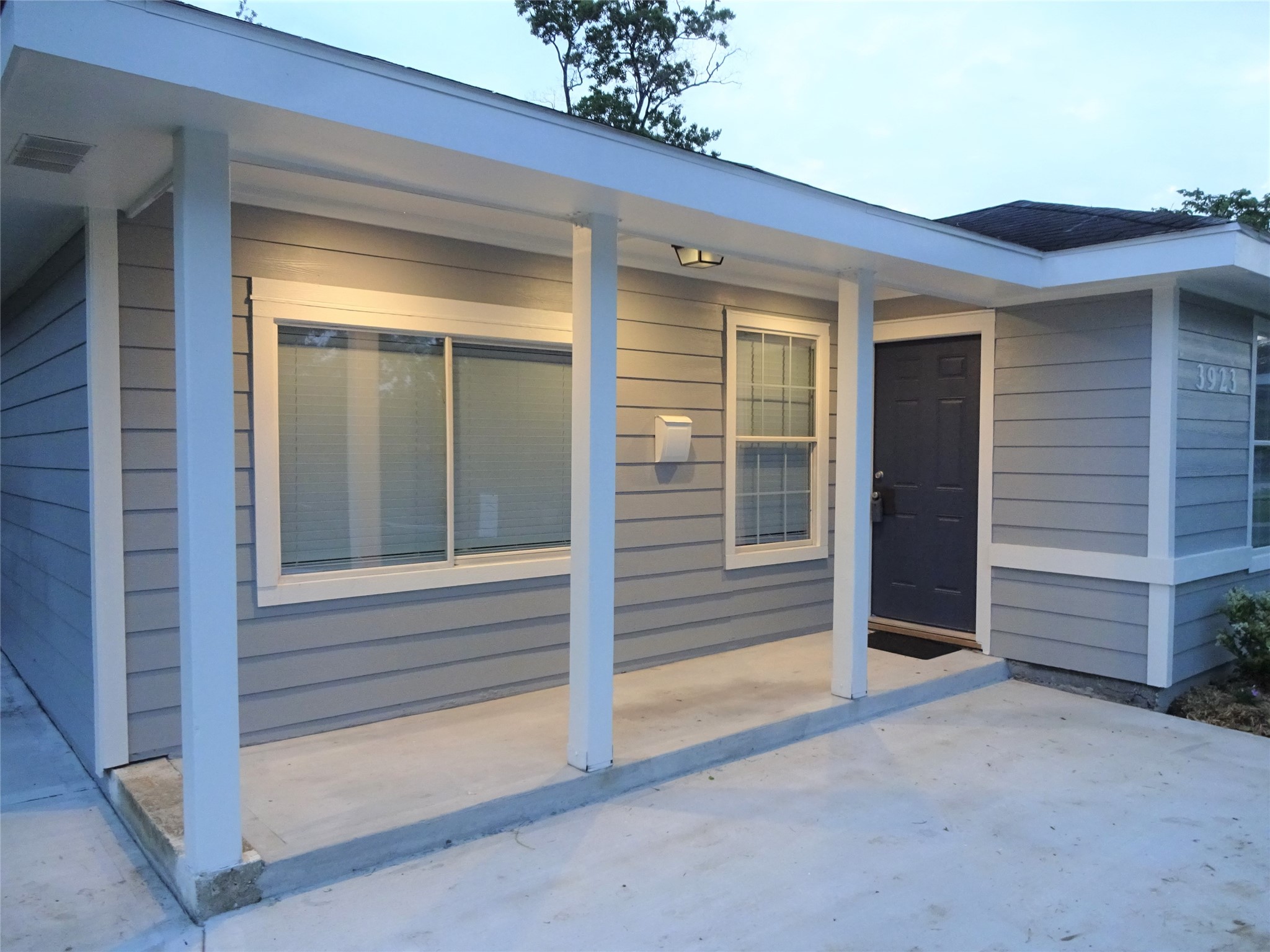 3923 Cosby Street Houston, TX 77021 - Photo 2 of 25