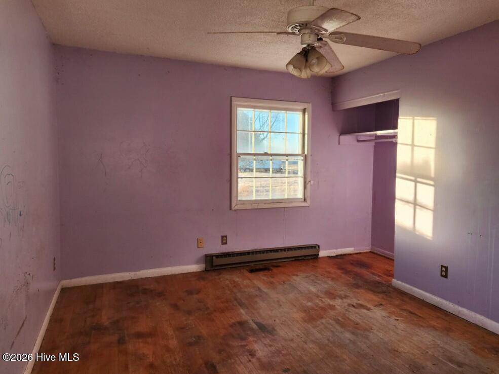 905 Dublin Run Road Aurora, NC 27806 - Photo 11 of 17 11 MASTER BEDROOM