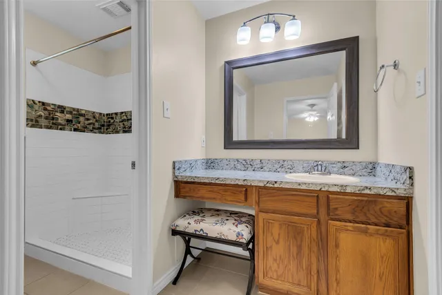 $2,200 | 10906 Cayman Mist Drive, Houston, TX 77075