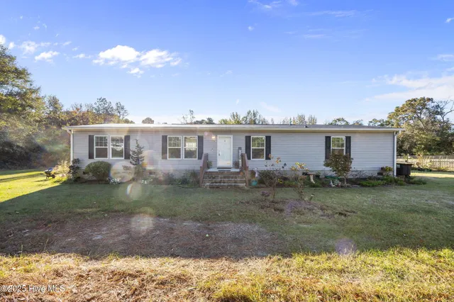 $255,000 | 3729 Bryan Hardy Road, La Grange, NC 28551