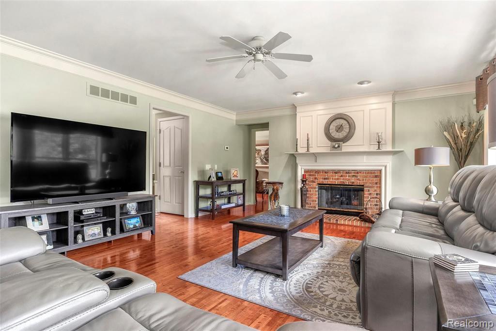 46636 Mornington Road Canton, MI 48188 - Photo 18 of 65