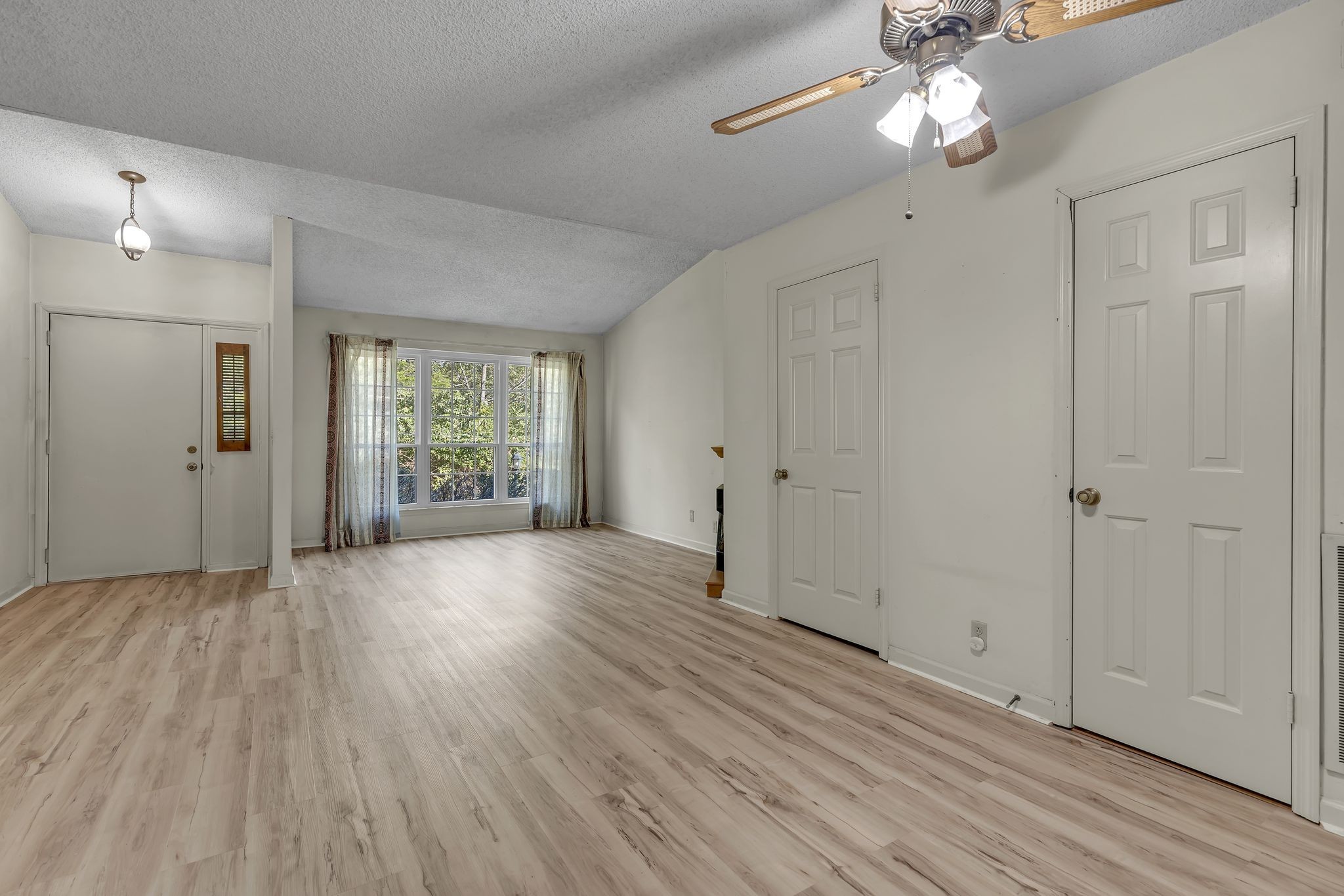 4001 Anderson Road, Unit D77 Nashville, TN 37217 - Photo 11 of 34 Gallery Image 11