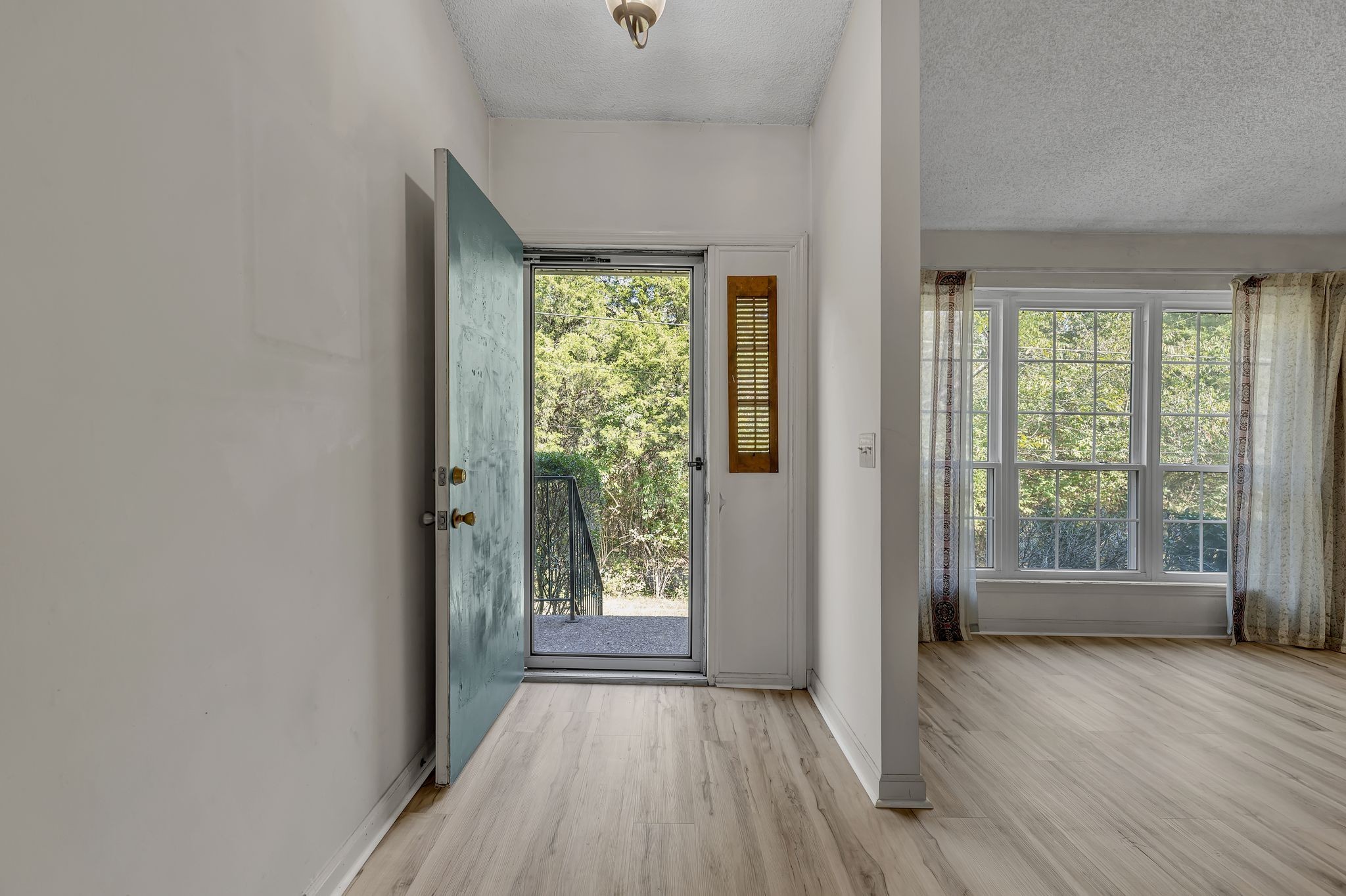 4001 Anderson Road, Unit D77 Nashville, TN 37217 - Photo 6 of 34 Gallery Image 6