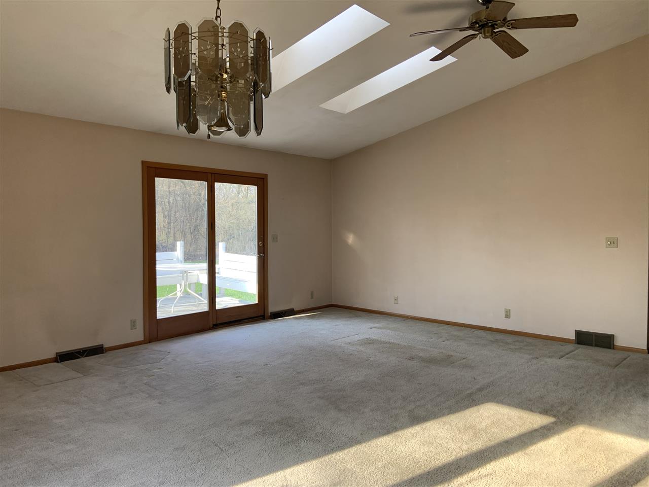 8353 Prairie Hill Road South Beloit, IL 61080 - Photo 9 of 20 Gallery Image 9