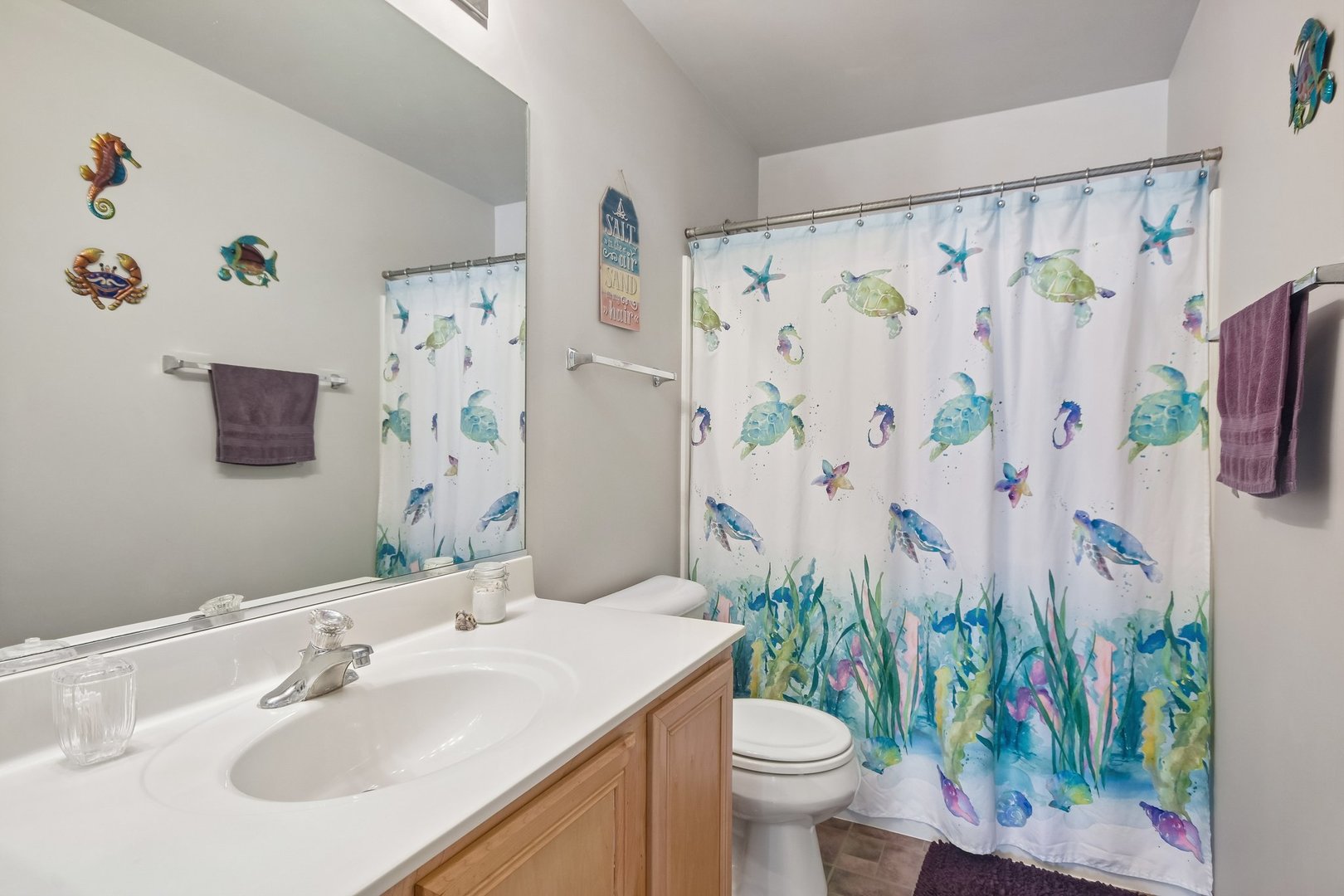 626 Triumph Court Hainesville, IL 60073 - Photo 12 of 32 a bathroom with a sink and toilet