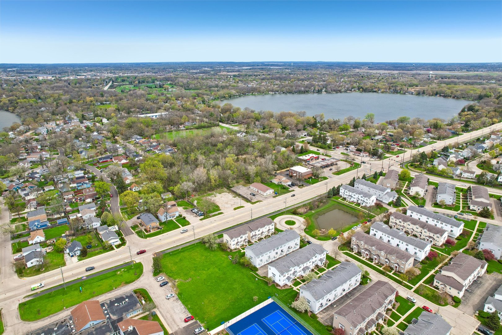 626 Triumph Court Hainesville, IL 60073 - Photo 27 of 32 an aerial view of a city with ocean view
