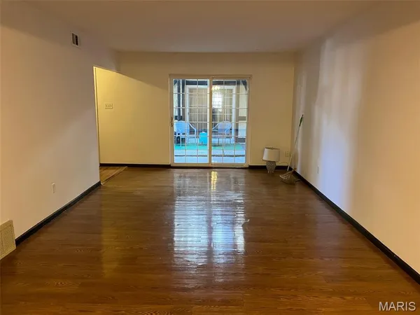 $1,650 | 1040 Pinegate Drive, St. Louis, MO 63122