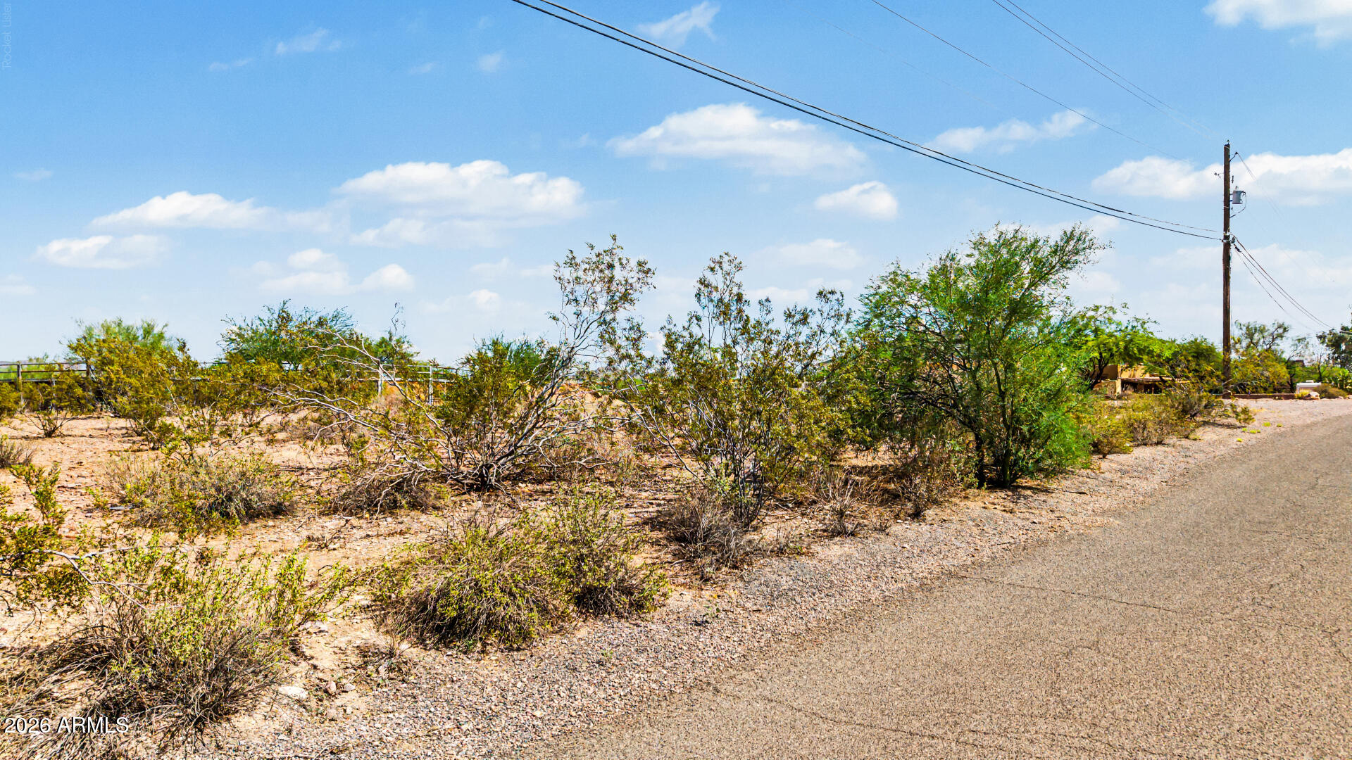319 South Muleshoe Road, Unit 16D Apache Junction, AZ 85119 - Photo 3 of 12 03-Muleshoe