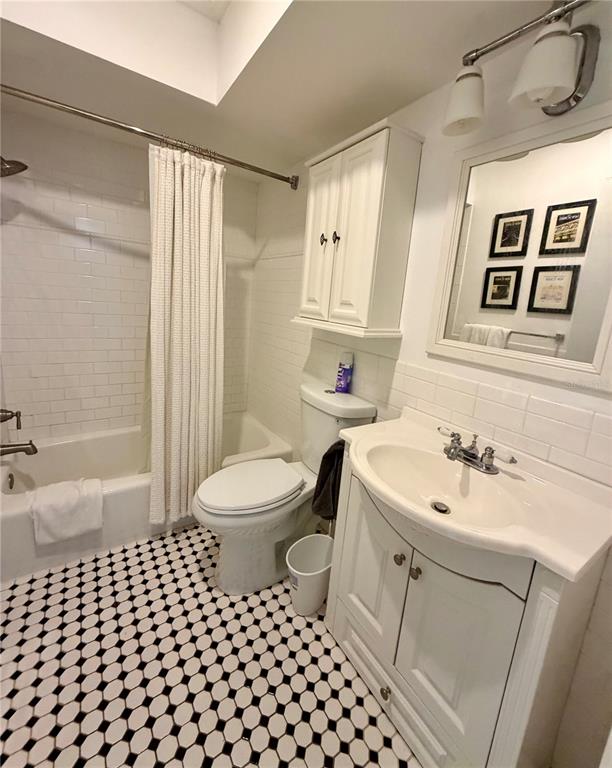 5454 Saddlebrook Way, Unit 3 Wesley Chapel, FL 33543 - Photo 12 of 15