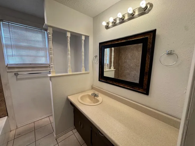 $1,100 | 5511 44th Street, Lubbock, TX 79414