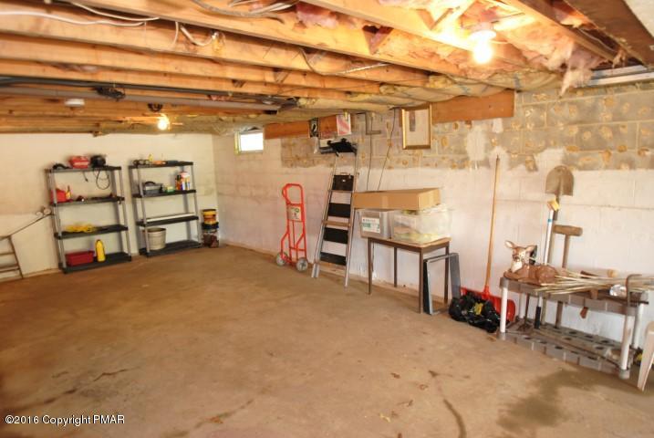 90 Highridge Road Albrightsville, PA 18210 - Photo 27 of 30 a view of a room with racks