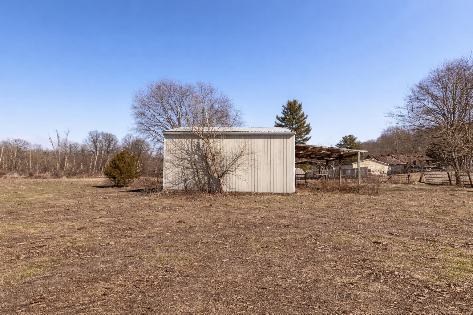 65 Jerusalem Road Southeast Bremen, OH 43107 - Photo 25 of 44 25. Barn Side Exterior