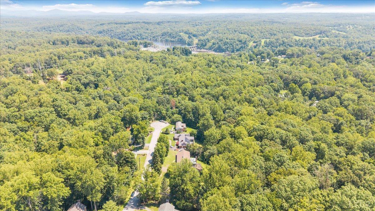 926 Rothowood Road Lynchburg, VA 24503 - Photo 78 of 81 Gallery Image 78