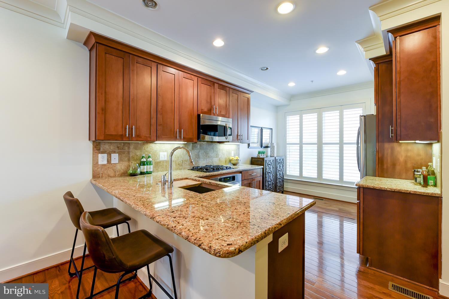 928 4th Street Southeast Washington, DC 20003 - Photo 8 of 30 Interior (General)