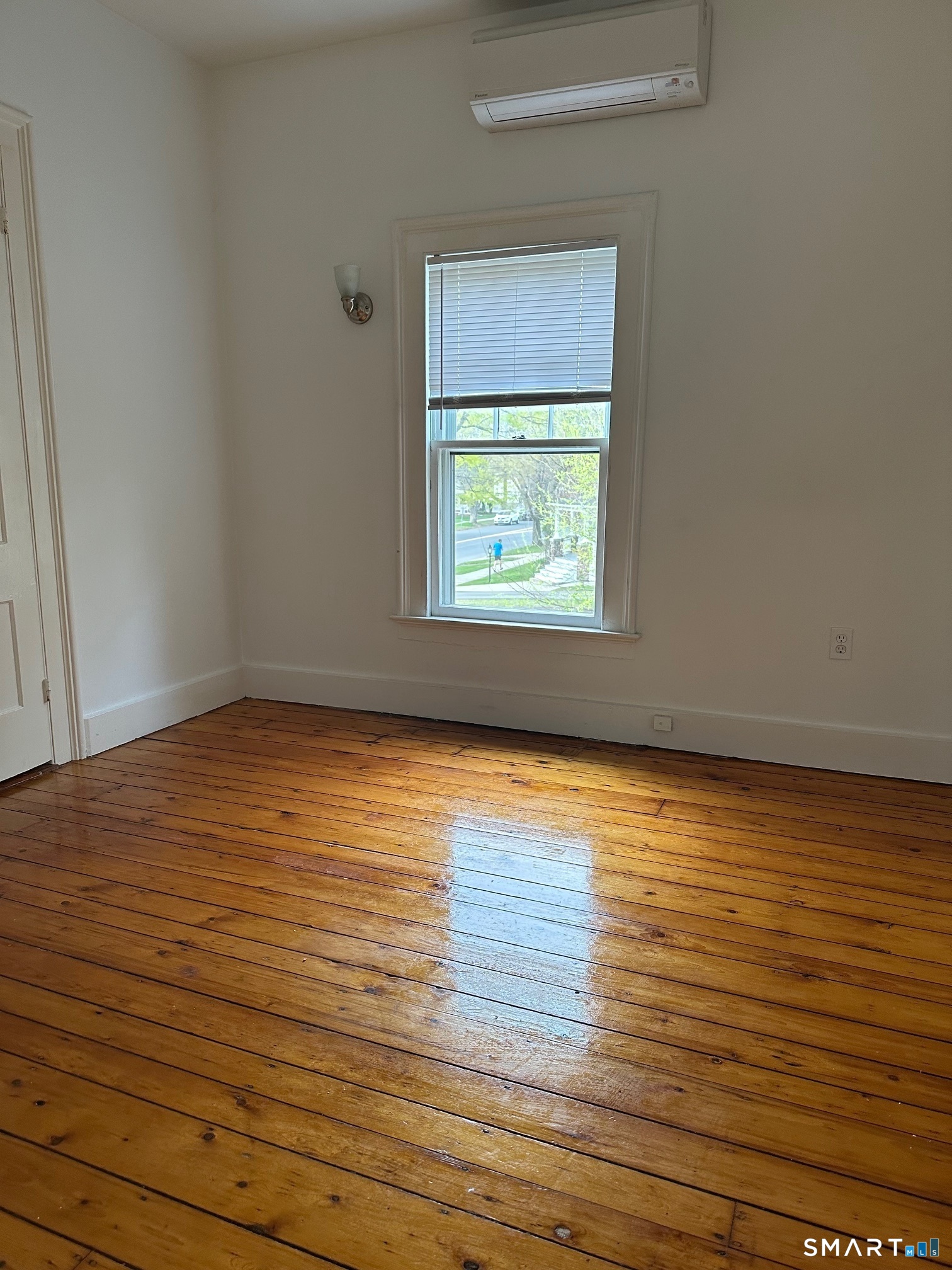 463 North Main Street, Unit 2 Wallingford, CT 06492 - Photo 10 of 17