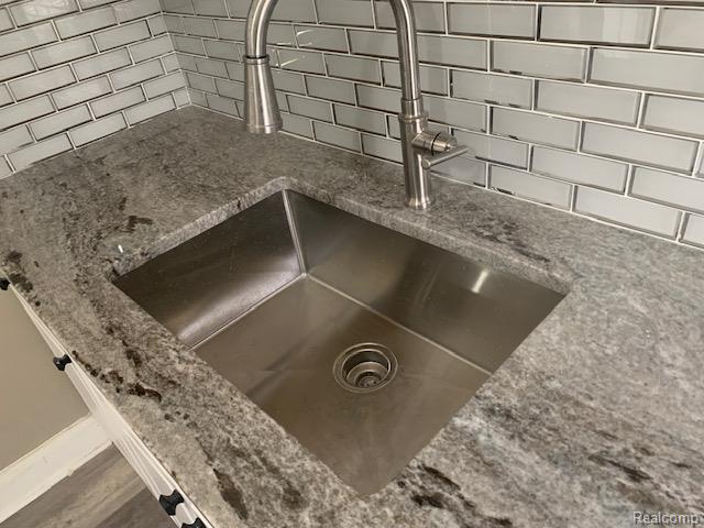 198 Fairmont Street River Rouge, MI 48218 - Photo 10 of 18