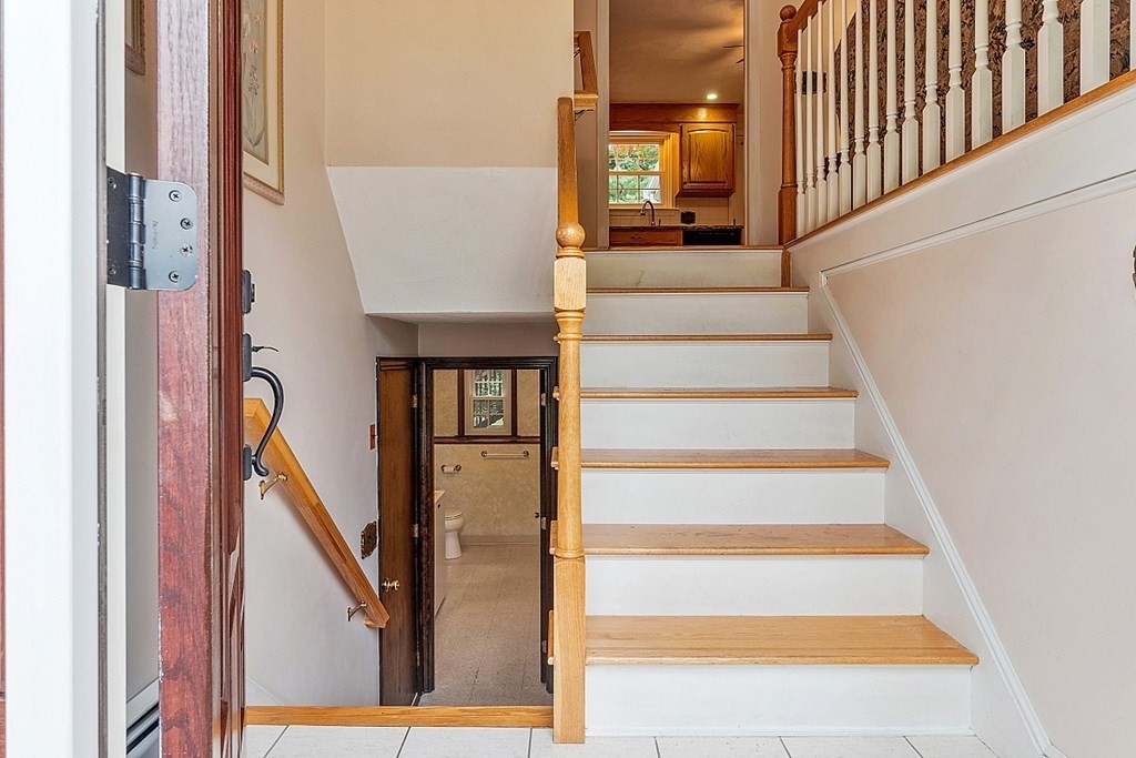 27 Marcia Road Wilmington, MA 01887 - Photo 2 of 38 Gallery Image 2