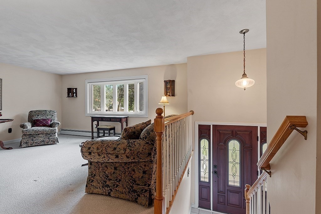 27 Marcia Road Wilmington, MA 01887 - Photo 3 of 38 Gallery Image 3
