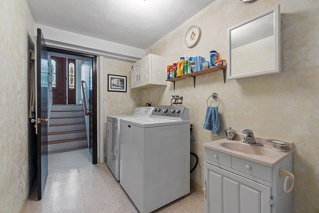 27 Marcia Road Wilmington, MA 01887 - Photo 32 of 38 Gallery Image 32