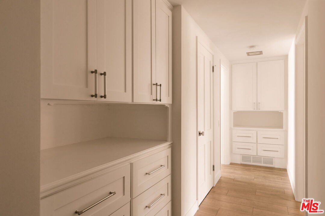 2158 Stradella Road Los Angeles, CA 90077 - Photo 21 of 28