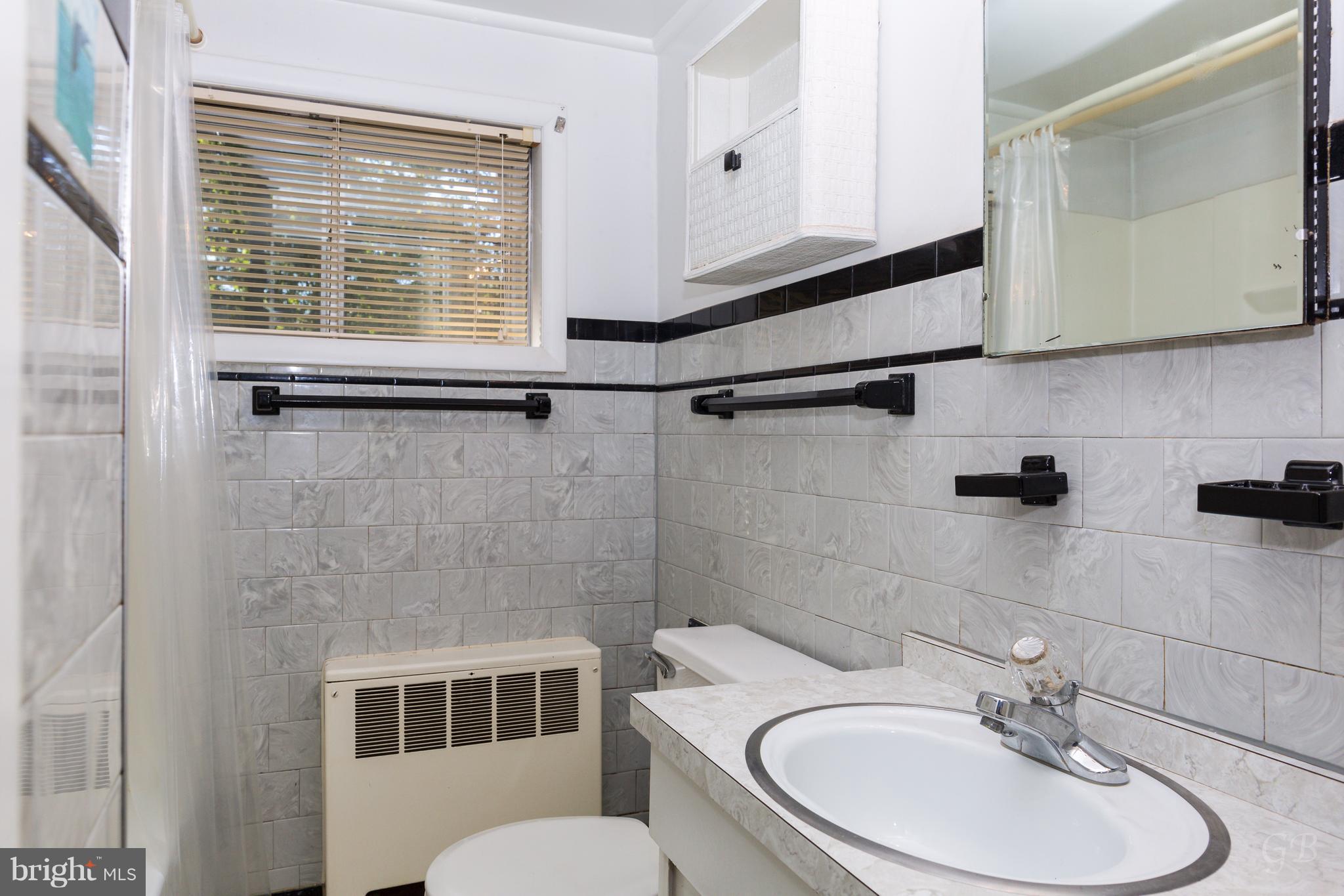 41 Cliffwood Road Baltimore, MD 21206 - Photo 19 of 21 Bath