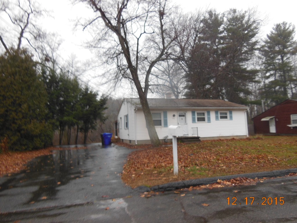152 Wachusett Street Springfield, MA 01118 - Photo 2 of 27 Gallery Image 2