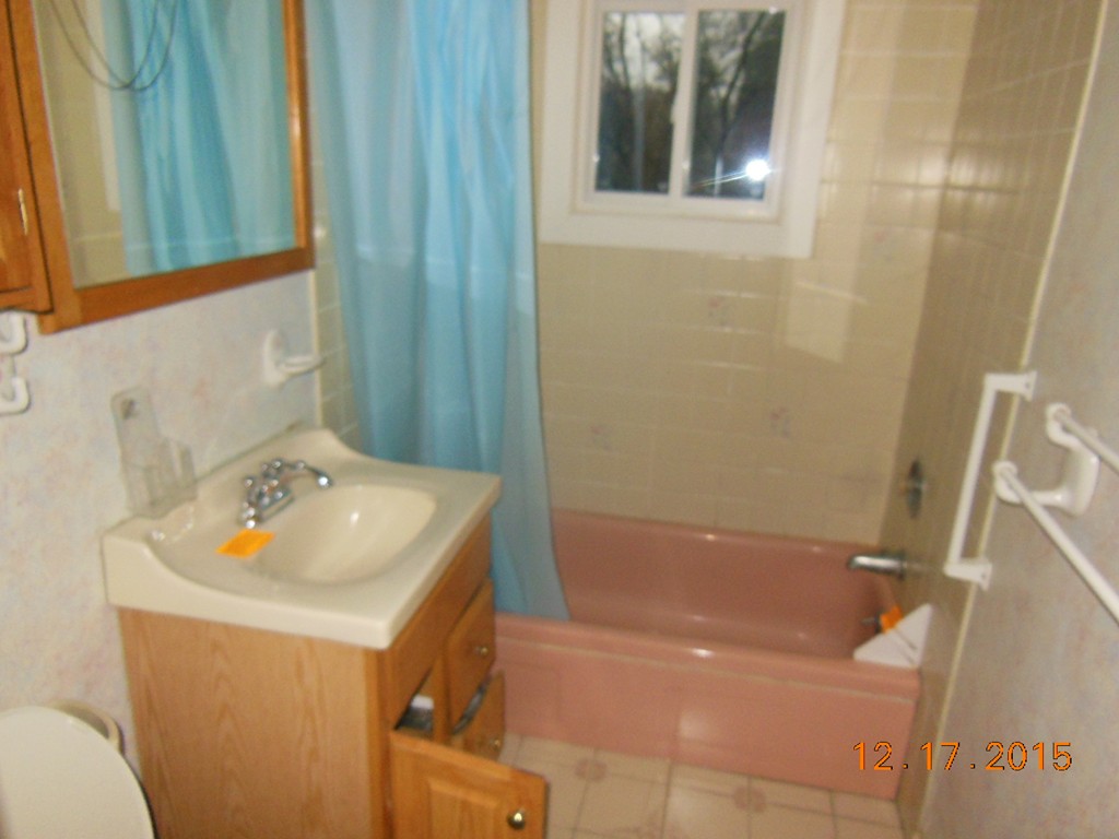 152 Wachusett Street Springfield, MA 01118 - Photo 23 of 27 Gallery Image 23