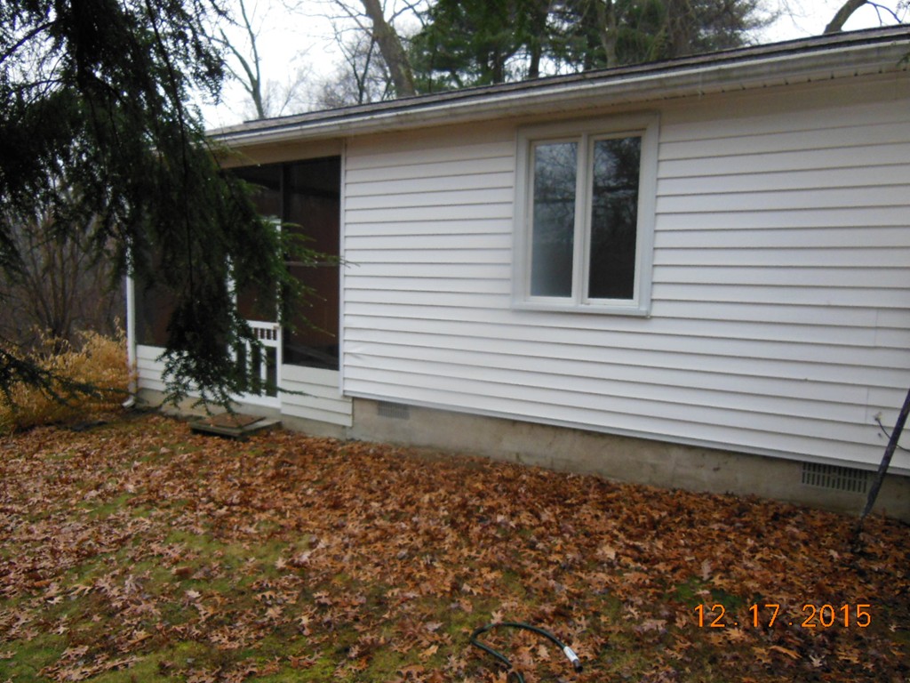 152 Wachusett Street Springfield, MA 01118 - Photo 3 of 27 Gallery Image 3