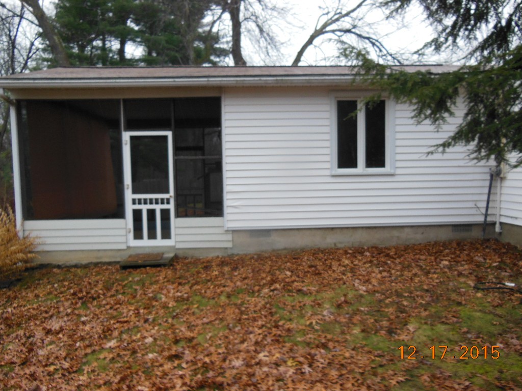 152 Wachusett Street Springfield, MA 01118 - Photo 4 of 27 Gallery Image 4
