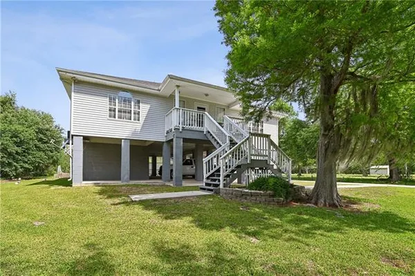 $285,000 | 1115 Florissant Highway, St. Bernard, LA 70085