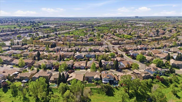 $849,900 | 1128 Southbridge Circle, Lincoln, CA 95648