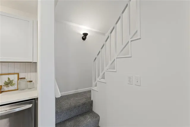 $259,900 | 3029 South 9th Place, Kansas City, KS 66103