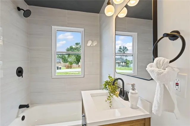 $259,900 | 3029 South 9th Place, Kansas City, KS 66103