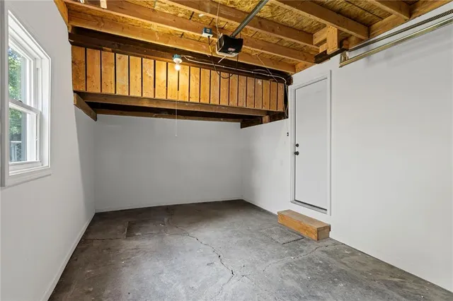 $259,900 | 3029 South 9th Place, Kansas City, KS 66103