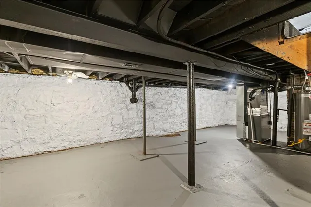 $259,900 | 3029 South 9th Place, Kansas City, KS 66103