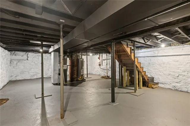 $259,900 | 3029 South 9th Place, Kansas City, KS 66103