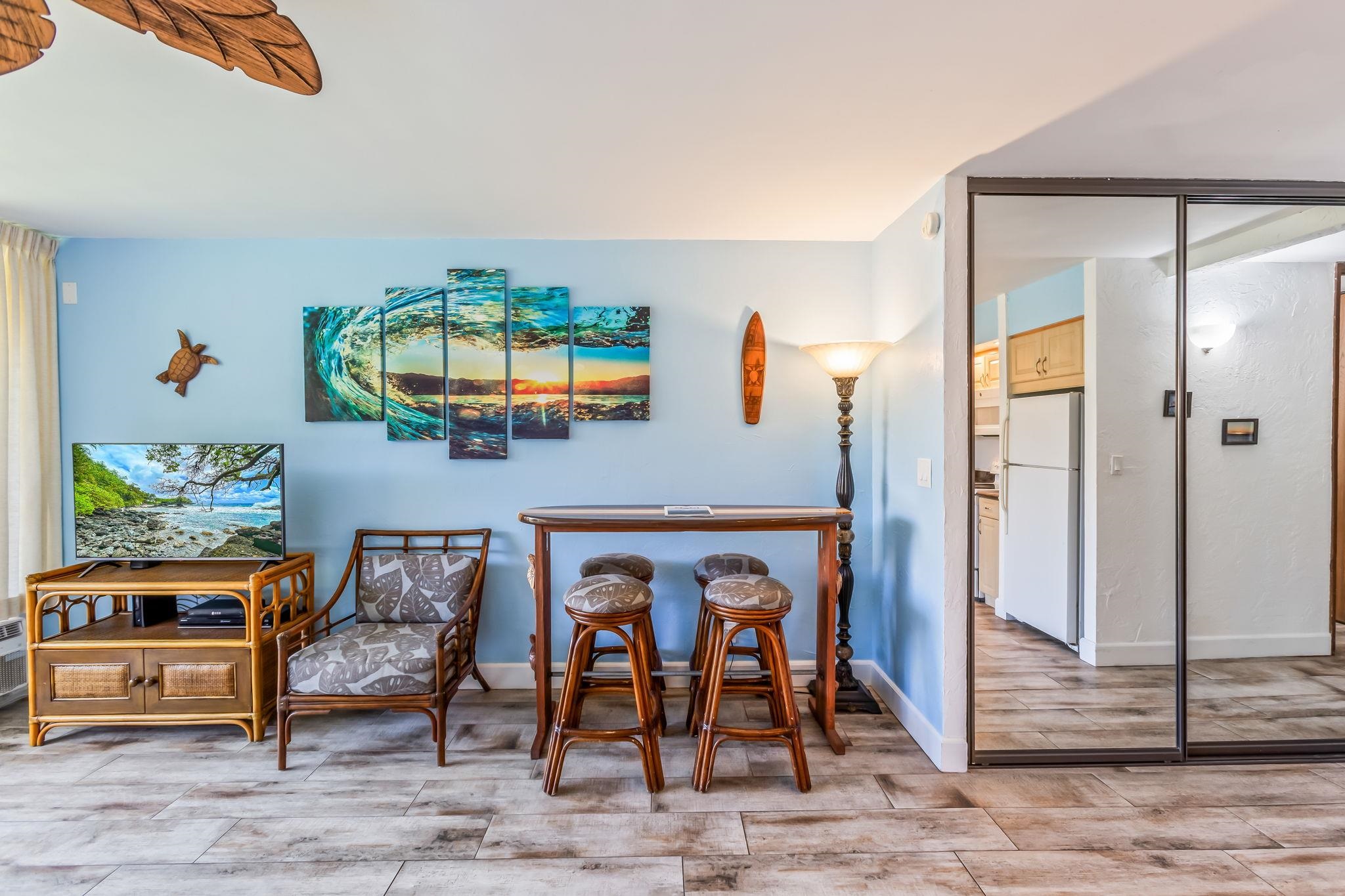3543 Lower Honoapiilani Road, Unit C204 Lahaina, HI 96761 - Photo 18 of 28 a dining room with furniture and window