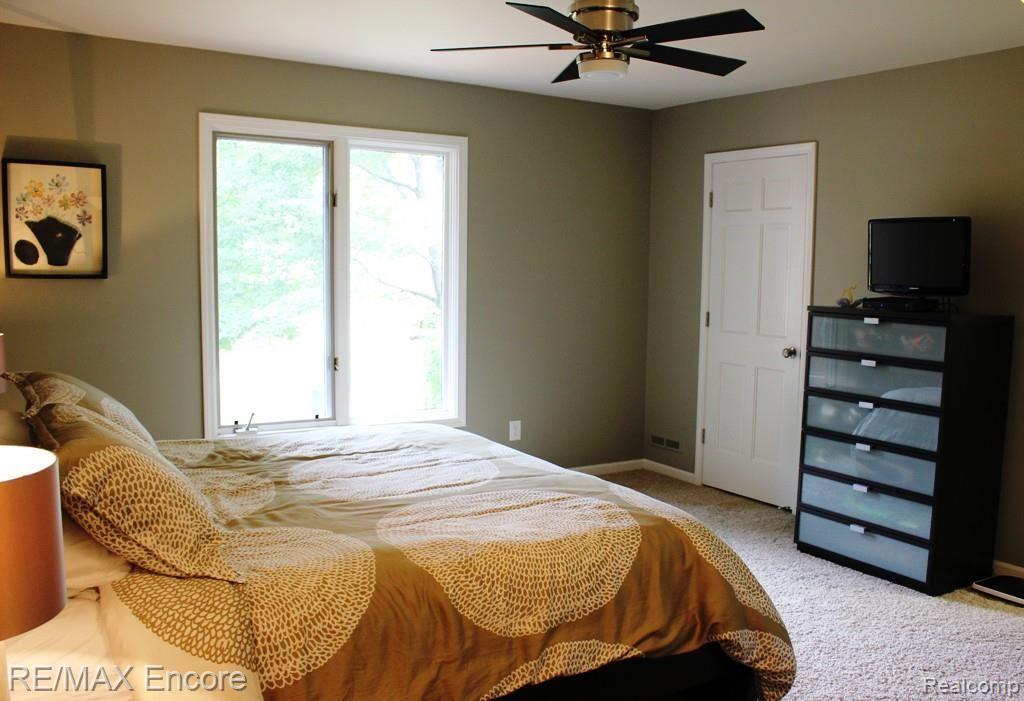 315 Rose Brier Drive Rochester Hills, MI 48309 - Photo 35 of 68