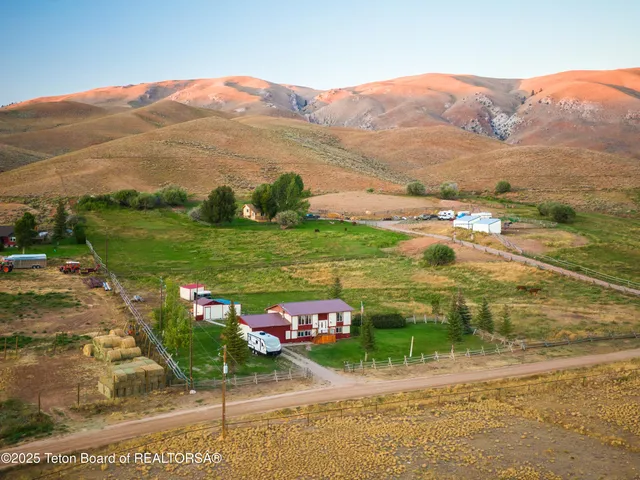 $380,000 | 800 Bailey Loop, La Barge, WY 83123