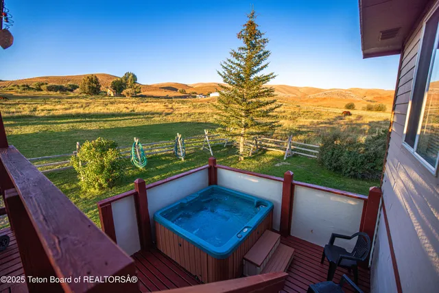 $380,000 | 800 Bailey Loop, La Barge, WY 83123