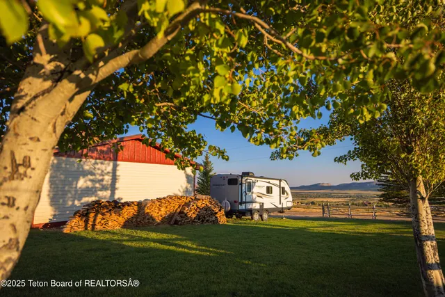 $380,000 | 800 Bailey Loop, La Barge, WY 83123