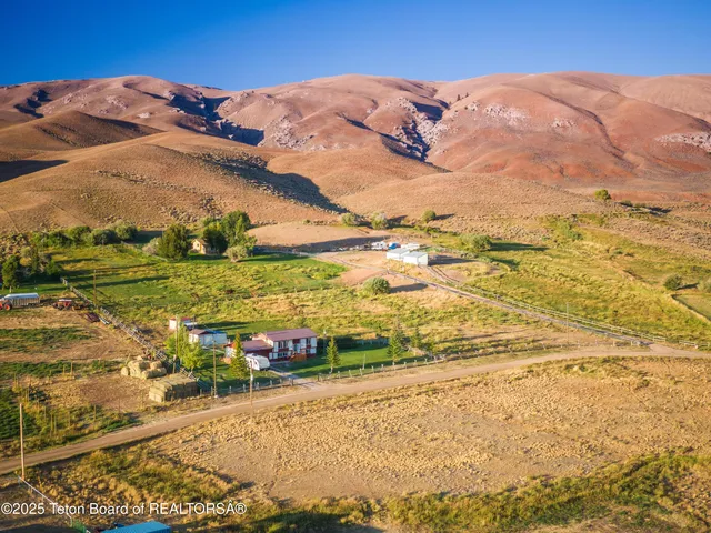 $380,000 | 800 Bailey Loop, La Barge, WY 83123