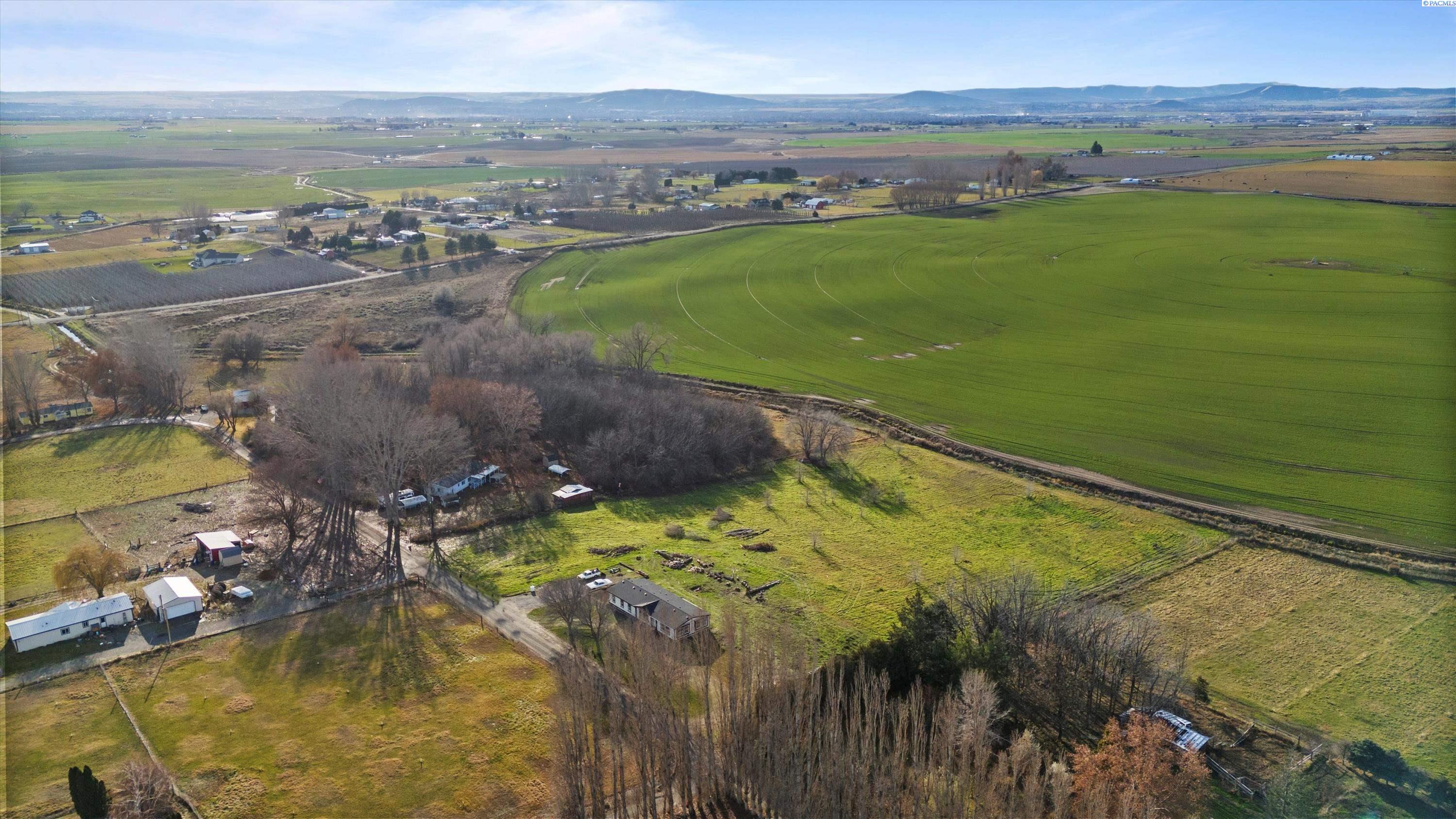 151 Clearview Road Pasco, WA 99301 - Photo 2 of 19 Gallery Image 2
