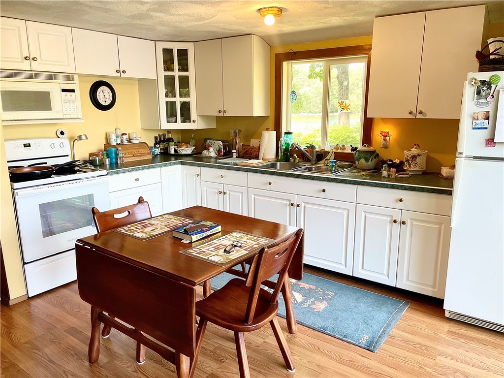 70 Hill Farm Camp Road Coventry, RI 02816 - Photo 3 of 18