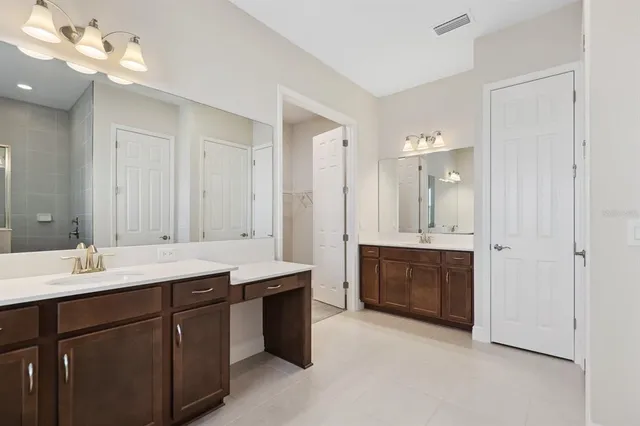 $5,200 | 10017 Meadowrun Drive, Lithia, FL 33547