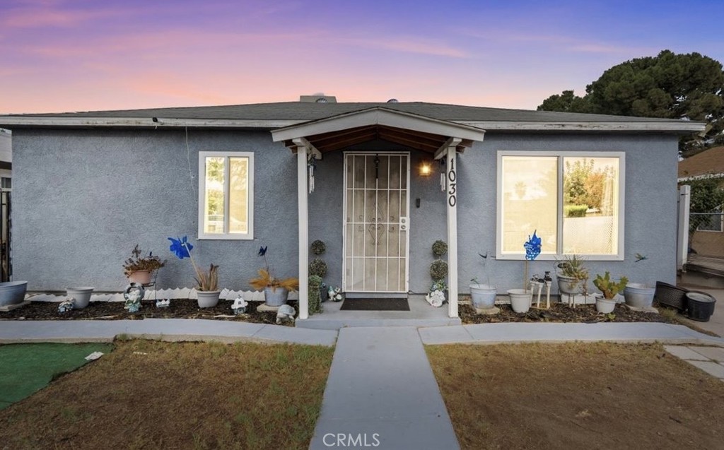1030 North Western Avenue Colton, CA 92324 - Photo 4 of 32 a view of a house with sitting area
