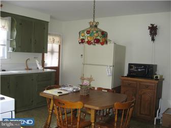 15 West Mill Road Maple Shade, NJ 08052 - Photo 9 of 12