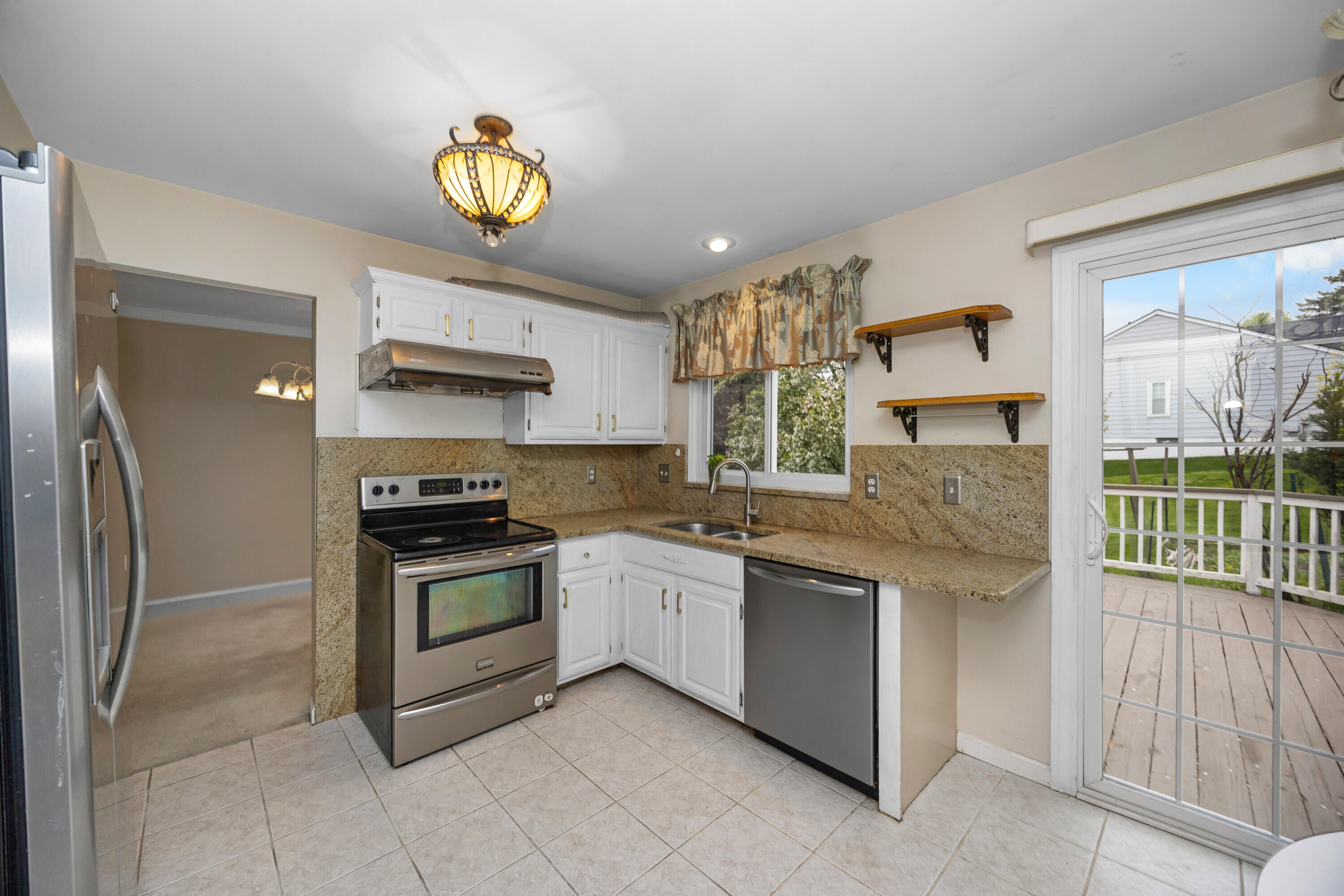 210 Whitney Drive Rochester Hills, MI 48307 - Photo 13 of 45 019_40