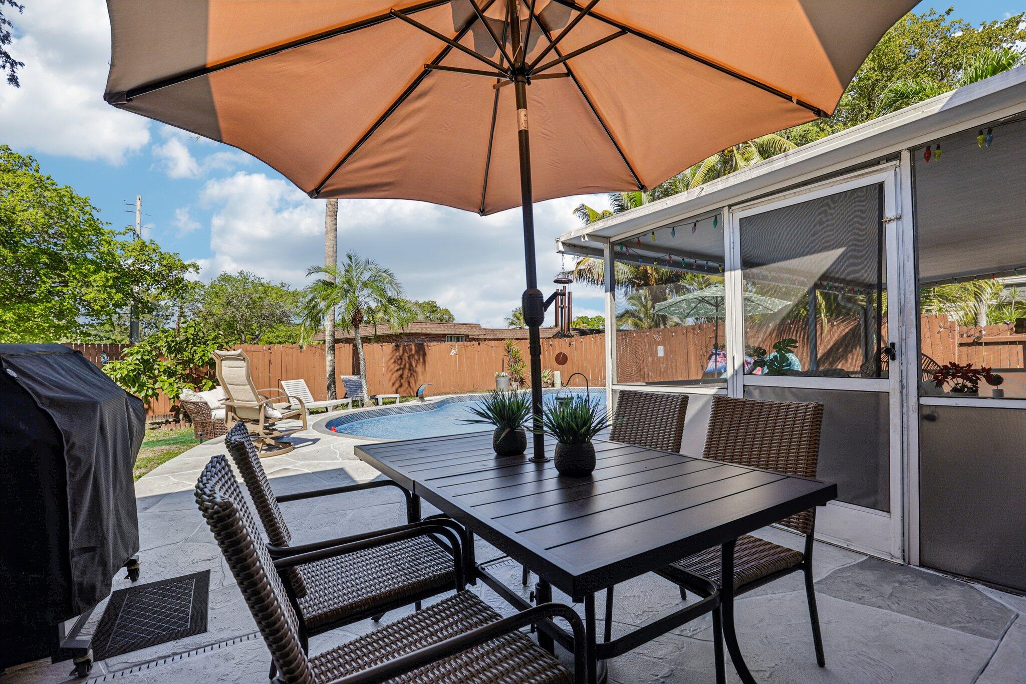 7803 Northwest 69th Terrace Tamarac, FL 33321 - Photo 17 of 47 31-web-or-mls-NW 69th Ter-S2403-031